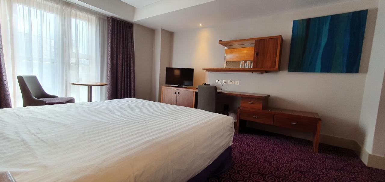 Osprey Hotel Naas Exterior foto